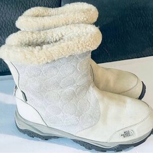 The North Face Sz 10  Off-White Winter Ankle Boots Women’s